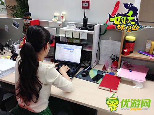 放開(kāi)那手機(jī)《女妖哪里逃》全女體奇葩亮相